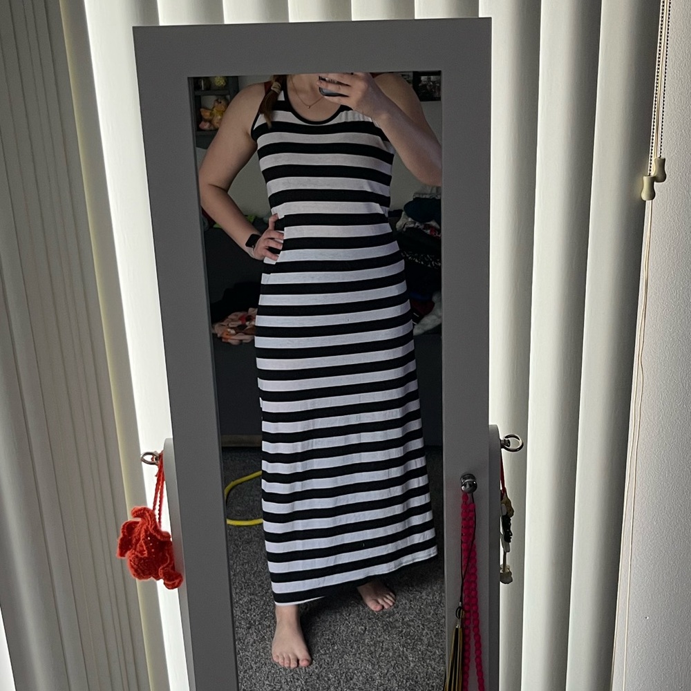 Adorable Forever 21 maxi dress